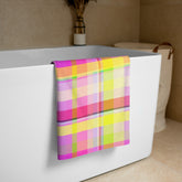 Tropical Paradise Bath Towel with vibrant foliage and floral patterns for a serene bathroom vibe.
